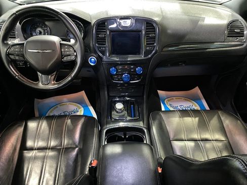Used 2019 Chrysler 300 S AWD/4WD image 16