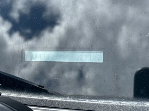 Used 2025 Mitsubishi Outlander SEL image 7