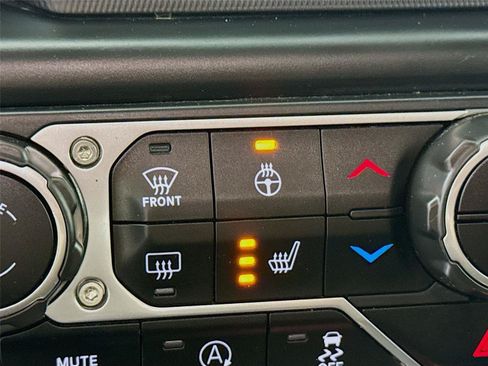 Used 2020 Jeep Wrangler Unlimited Sport AWD/4WD image 16