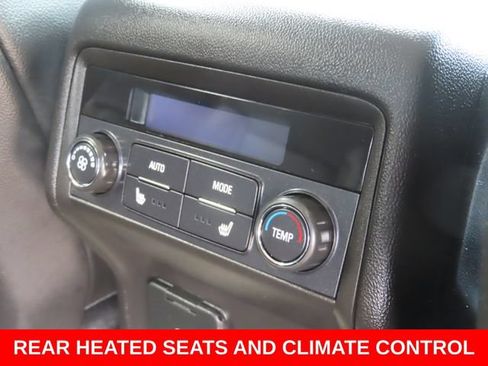 Used 2023 GMC Acadia AT4 w/ Technology Package AWD/4WD image 27