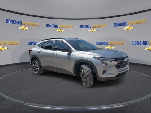 New 2026 Chevrolet Trax RS w/ Driver Confidence Package FWD image 5