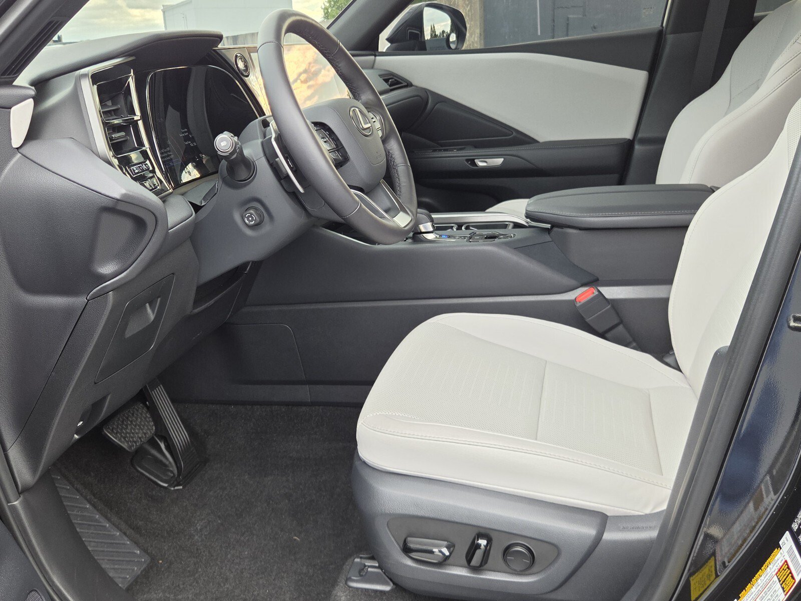 Certified 2026 Lexus TX 350 FWD w/ Convenience Package image 13