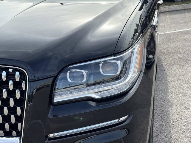 Certified 2024 Lincoln Navigator Black Label AWD/4WD image 10