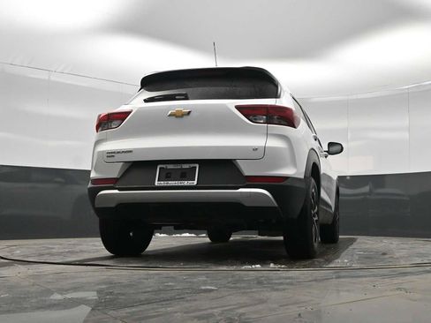 Used 2025 Chevrolet TrailBlazer LT image 32