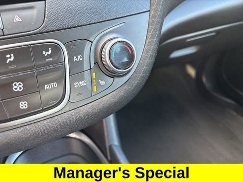 Used 2024 Chevrolet Malibu LT image 24