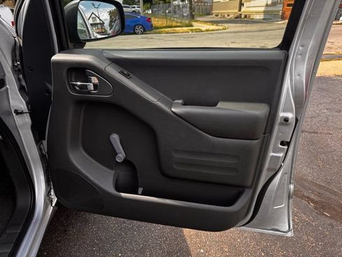 Used 2017 Nissan Frontier S RWD image 31