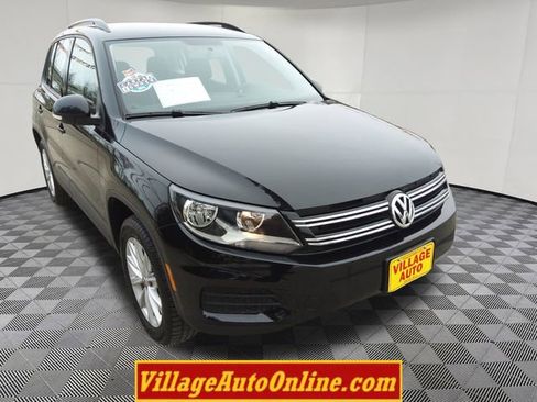 Used 2017 Volkswagen Tiguan S image 17