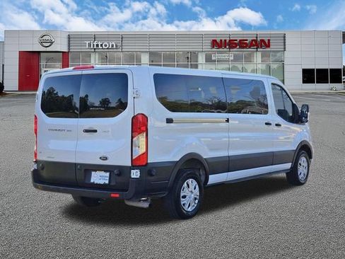 Used 2024 Ford Transit 350 XLT RWD image 4