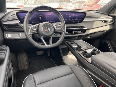 Used 2025 Buick Enclave Sport Touring image 13