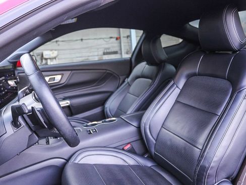 Used 2025 Ford Mustang GT Premium RWD image 18