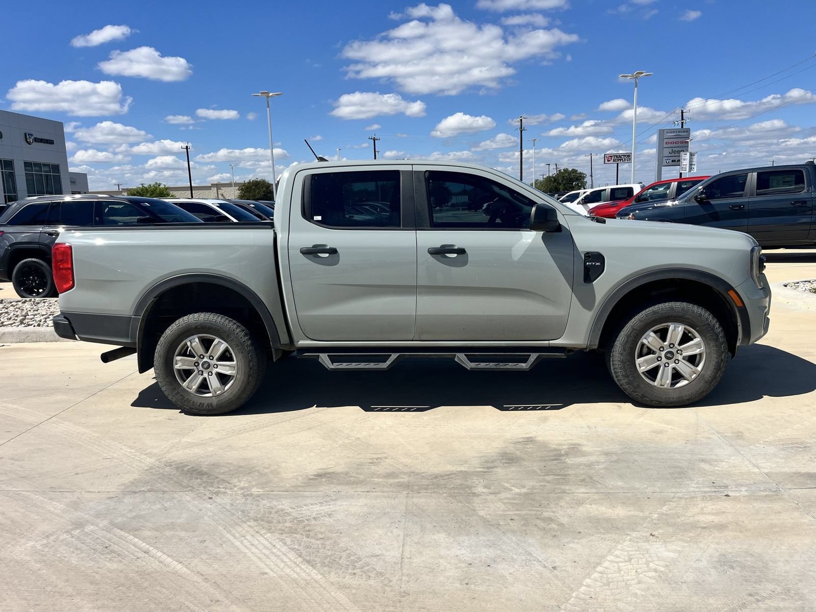 Used 2024 Ford Ranger XL w/ Trailer Tow Package RWD image 2