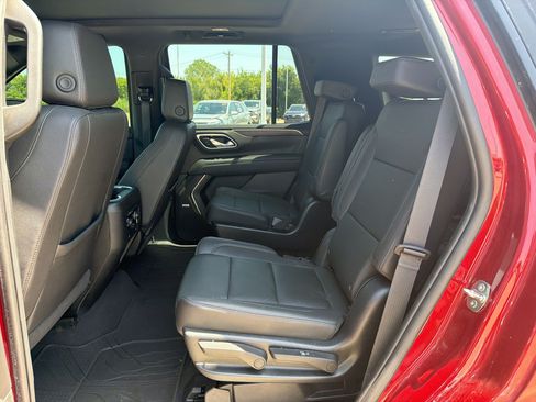 Used 2023 Chevrolet Tahoe Z71 w/ Luxury Package AWD/4WD image 23