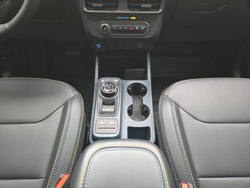 Certified 2025 Ford Maverick Lobo image 21