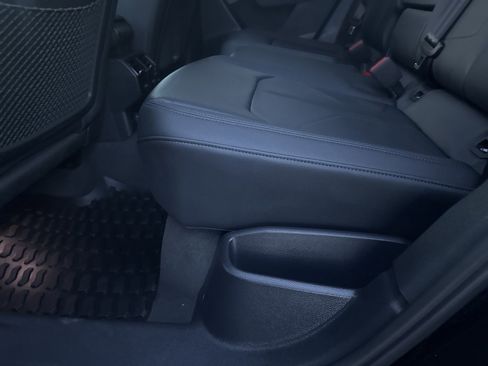 Used 2023 Audi Q3 2.0T Premium image 14