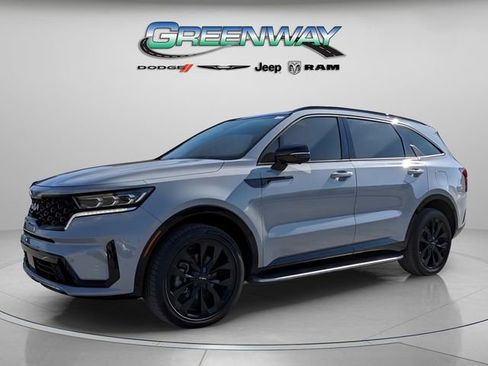 Used 2023 Kia Sorento SX AWD/4WD image 3