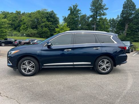 Used 2020 INFINITI QX60 Luxe w/ Essential Package FWD image 5