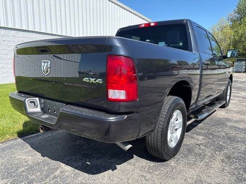 Used 2017 RAM 1500 Express AWD/4WD image 13