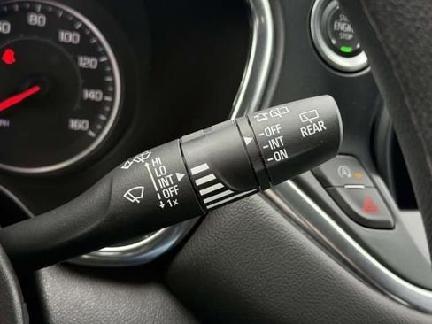 Used 2025 Chevrolet Blazer LT image 21