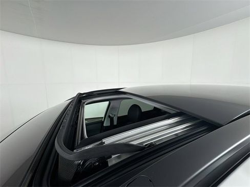 Certified 2025 Hyundai Kona Limited image 20