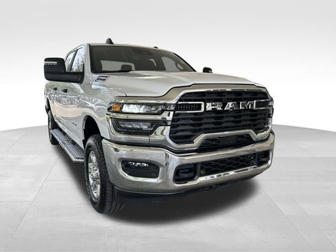 Used 2025 RAM 2500 Big Horn AWD/4WD image 2