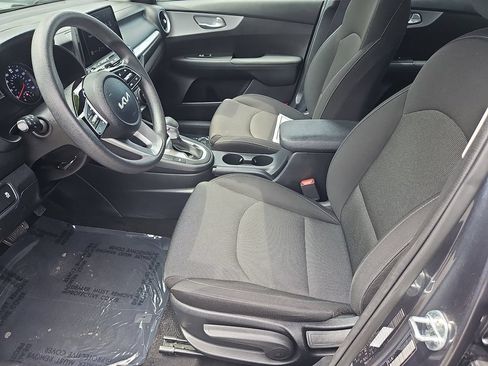Certified 2023 Kia Forte LXS FWD image 24