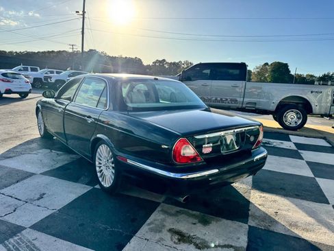 Used 2007 Jaguar XJ8 L image 11