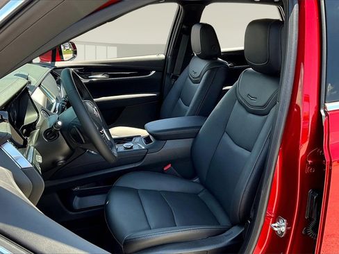 New 2025 Cadillac XT5 Premium Luxury w/ Technology Package image 9