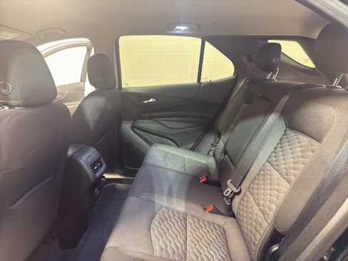 Used 2019 Chevrolet Equinox LT image 27