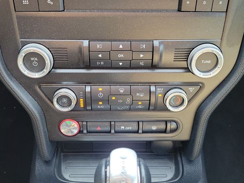 Used 2020 Ford Mustang GT w/ GT Performance Package RWD image 31