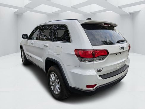 Used 2022 Jeep Grand Cherokee Laredo E AWD/4WD image 5