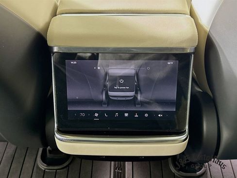 Used 2021 Tesla Model S Plaid image 32