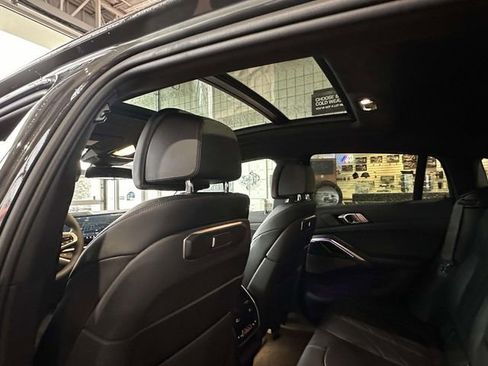 New 2026 BMW X6 xDrive40i w/ Climate Comfort Package image 11