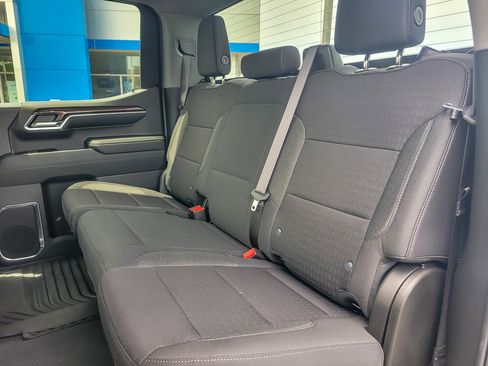 Certified 2024 Chevrolet Silverado 1500 LT AWD/4WD image 9