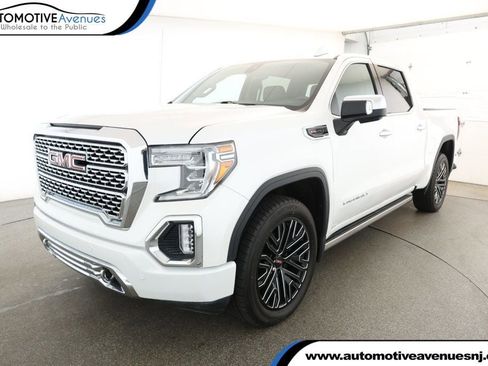 Used 2022 GMC Sierra 1500 Denali w/ Denali Premium Package image 1