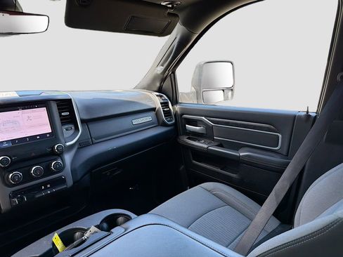 Used 2024 RAM 2500 Big Horn image 21