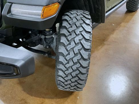 Used 2024 Jeep Wrangler Unlimited Sport AWD/4WD image 23