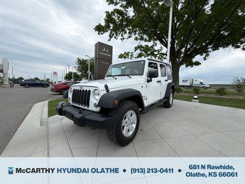 Used 2018 Jeep Wrangler Unlimited Sport S AWD/4WD image 1