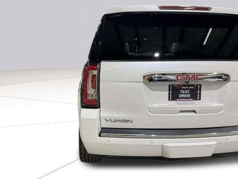 Used 2019 GMC Yukon Denali w/ Denali Ultimate Package AWD/4WD image 17