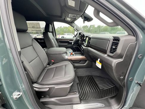 New 2026 Chevrolet Silverado 2500 LT w/ Trail Boss Package image 9