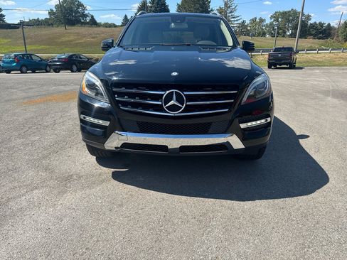 Used 2014 Mercedes-Benz ML 350 BlueTEC 4MATIC image 2
