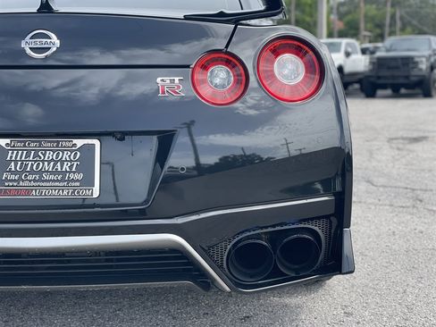Used 2020 Nissan GT-R Premium w/ Premium Interior Package AWD/4WD image 38