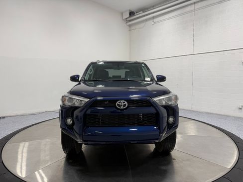 Used 2019 Toyota 4Runner SR5 Premium image 2