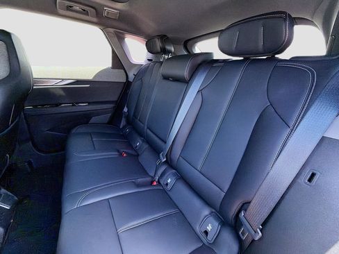 Used 2025 Cadillac Optiq Sport 1 AWD/4WD image 21