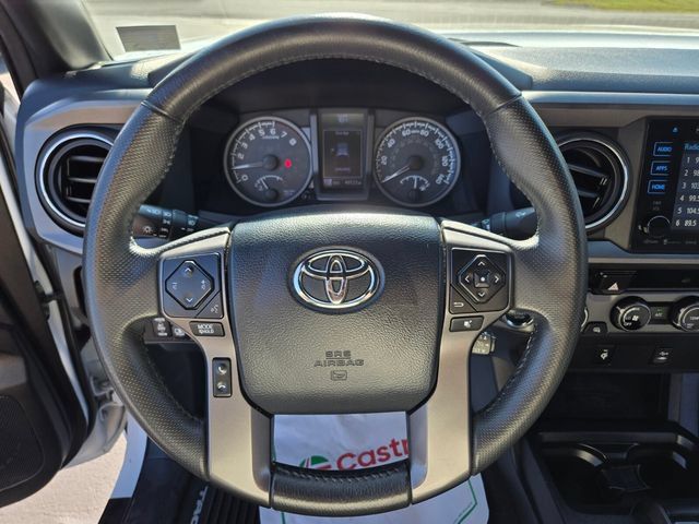 Used 2017 Toyota Tacoma TRD Off-Road w/ Tow Package (A/T) AWD/4WD image 32
