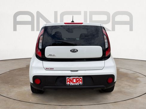 Used 2017 Kia Soul FWD image 9