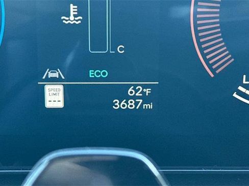 Certified 2025 Hyundai Santa Fe SEL image 27