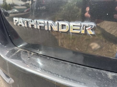 Used 2016 Nissan Pathfinder SV w/ SV Cold Weather Package image 34