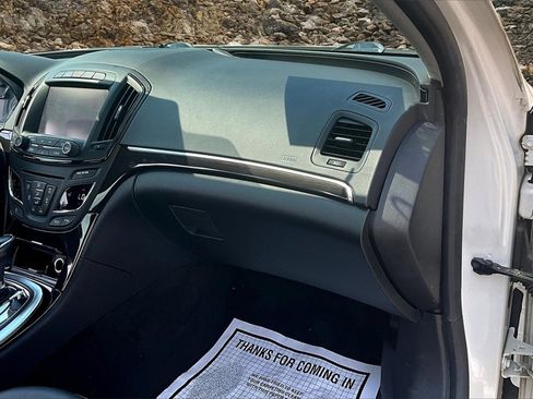 Used 2015 Buick Regal AWD image 16