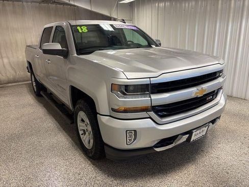 Used 2018 Chevrolet Silverado 1500 LT w/ All Star Edition image 3