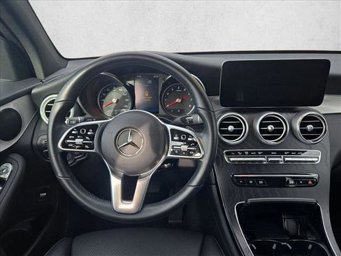 Used 2022 Mercedes-Benz GLC 300 image 16